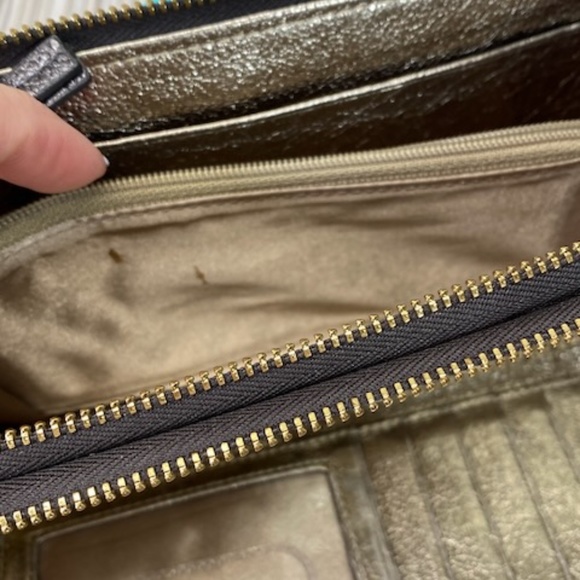 Tusk Vintage Pleated Wallet in Pewter Leather - Picture 5 of 14